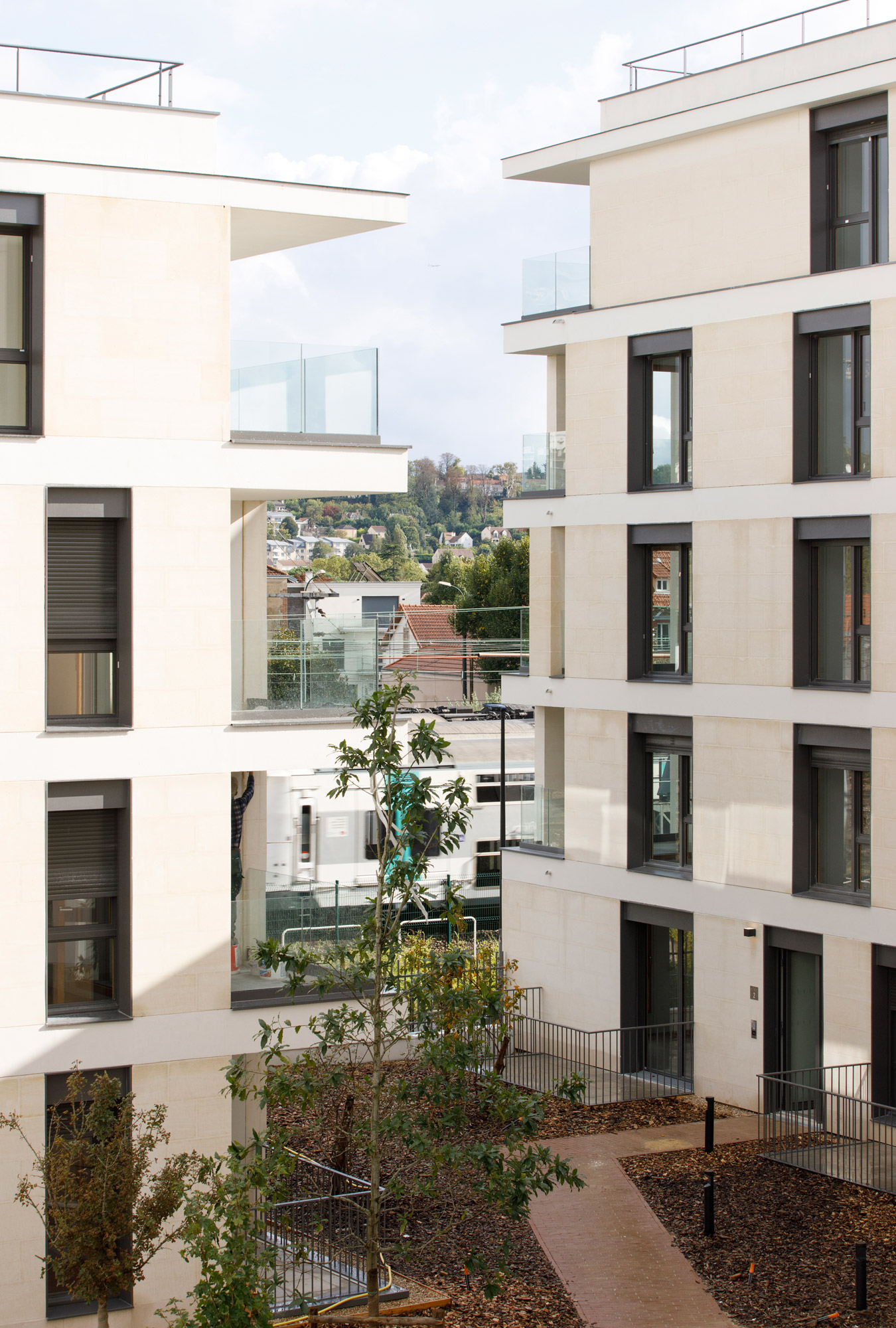 SAINT-MAUR-DES-FOSSES - image 8