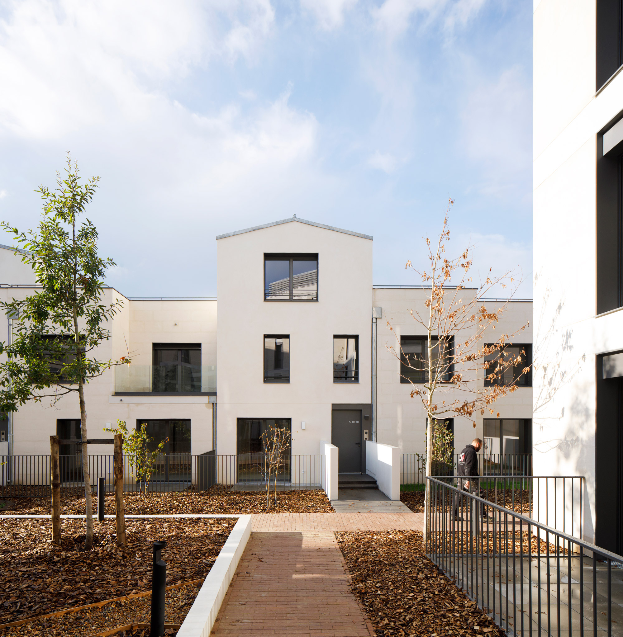 SAINT-MAUR-DES-FOSSES - image 11